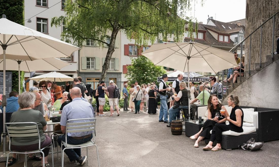 Ueli-Brau-Bar – Foto 3