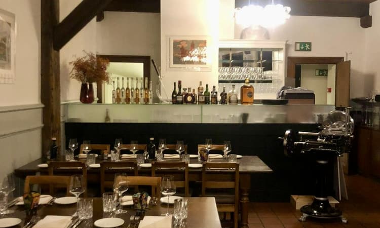 St. Alban Eck – Foto 1