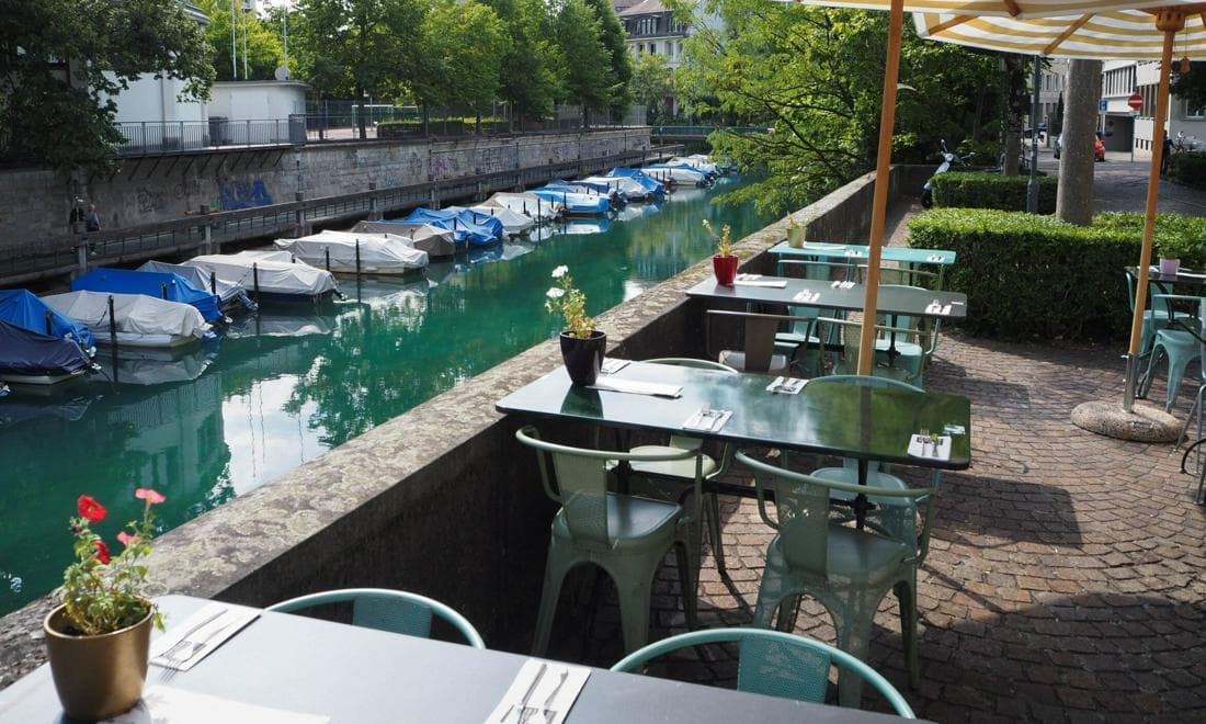 Moudi – Foto 3