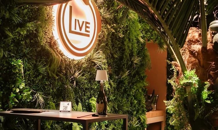 Live - Italian Fusion Restaurant – Foto 1