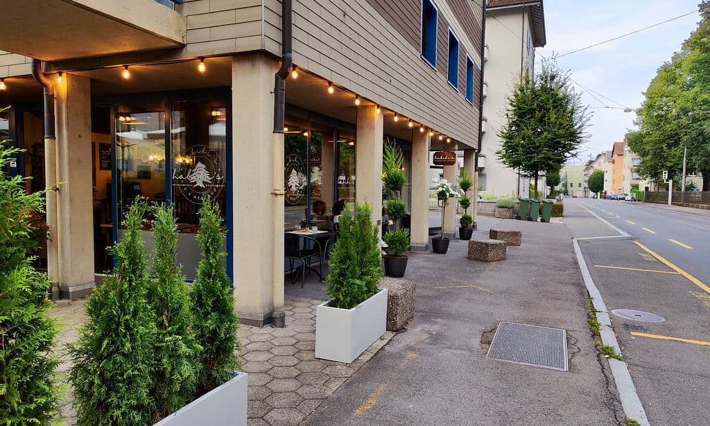 habibi's Café & Restaurant – Foto 3