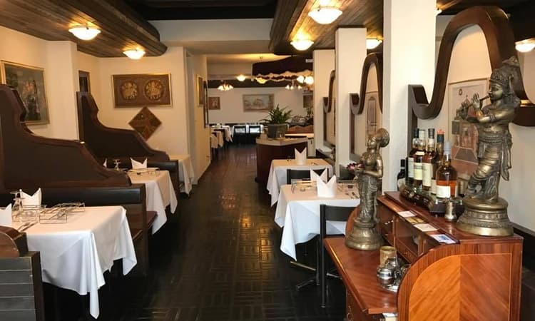 Indian Tandoori Palace – Foto 1