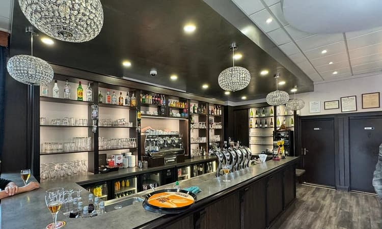 Café De La Poste – Foto 1