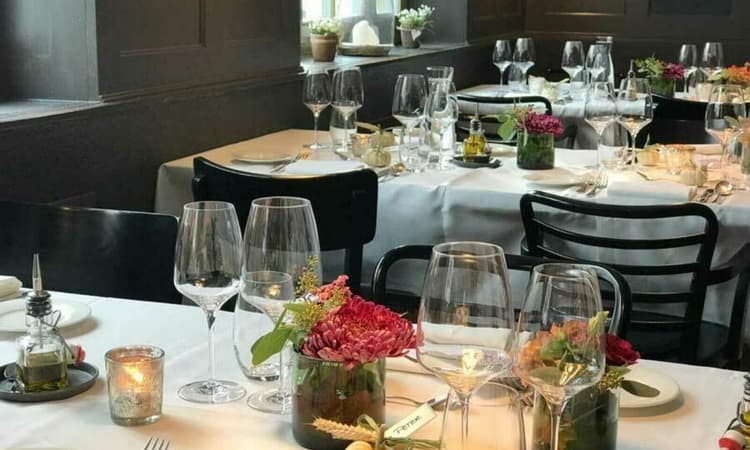 Restaurant Gartenstadt mit Pavillon – Foto 1