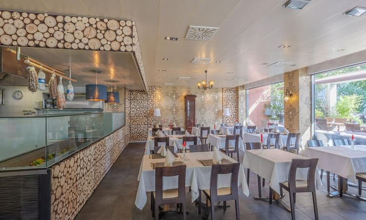Restaurant & Pizzeria Da Pia – Foto 1