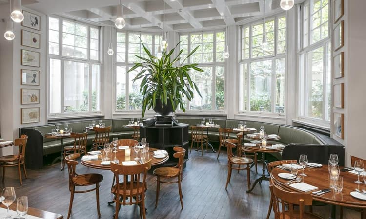 Brasserie, Bar und Event Volkshaus Basel – Foto 1