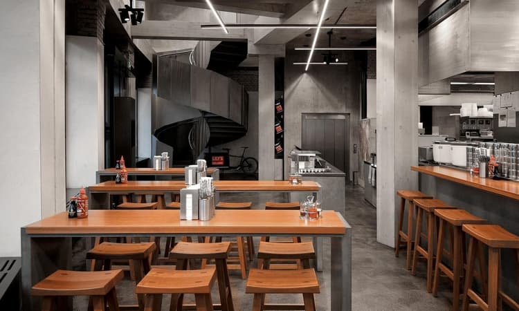 LILY'S FACTORY – Foto 1