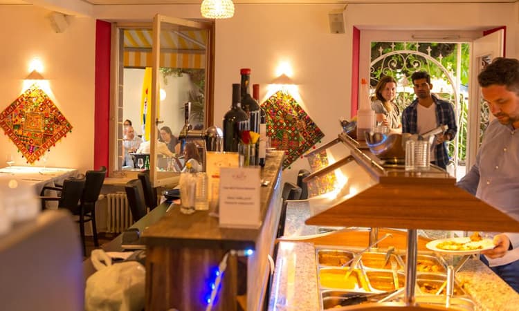 Tadka Indian Restaurant – Foto 1