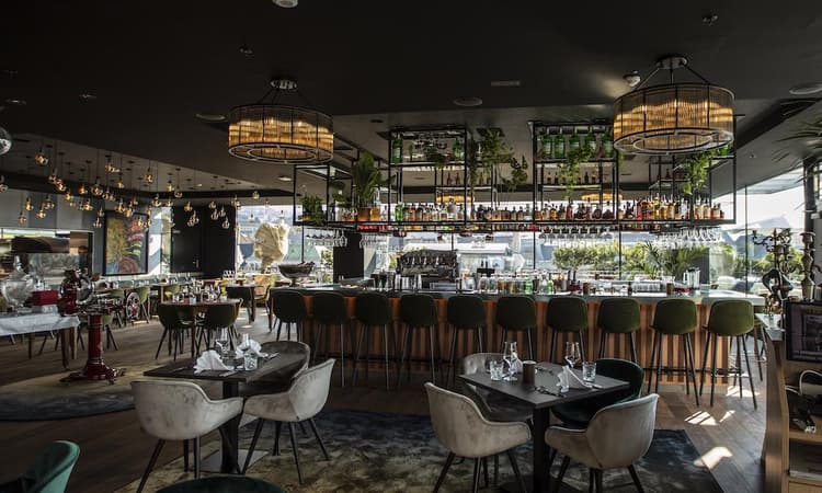 LEO Restaurant & Bar – Foto 1