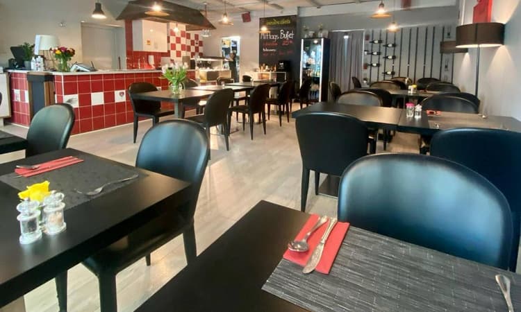 Zentral Thai Restaurant & Takeaway – Foto 1