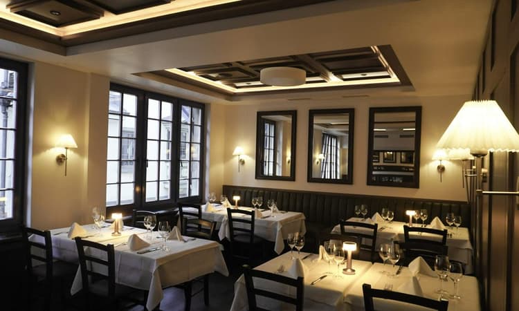 Zum Königstuhl - Schweizer Restaurant, Bar & Events in Zürich Niederdorf – Foto 1