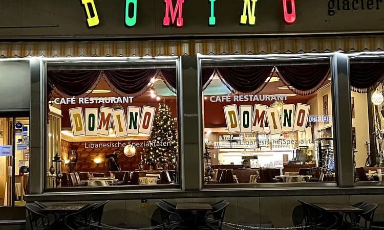 Domino – Foto 1