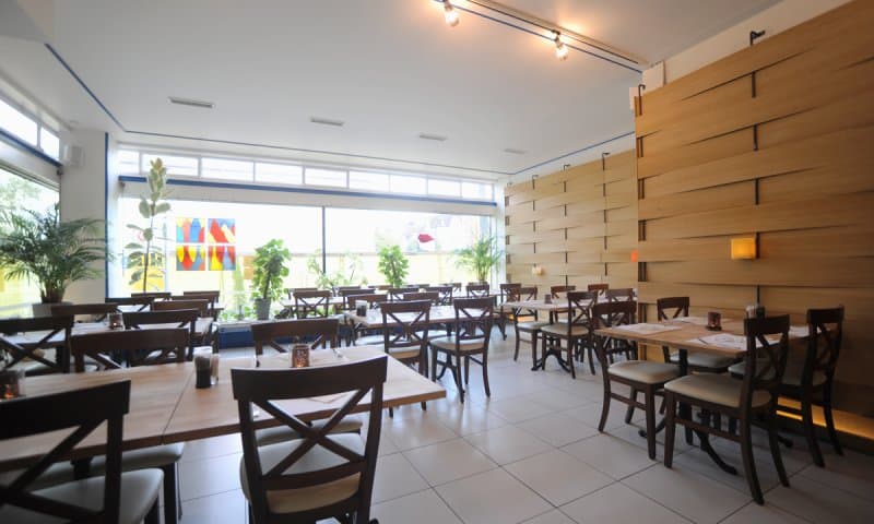 Akropolis Greek Restaurant