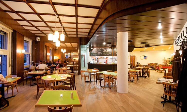 Le Café des Avenues – Foto 1