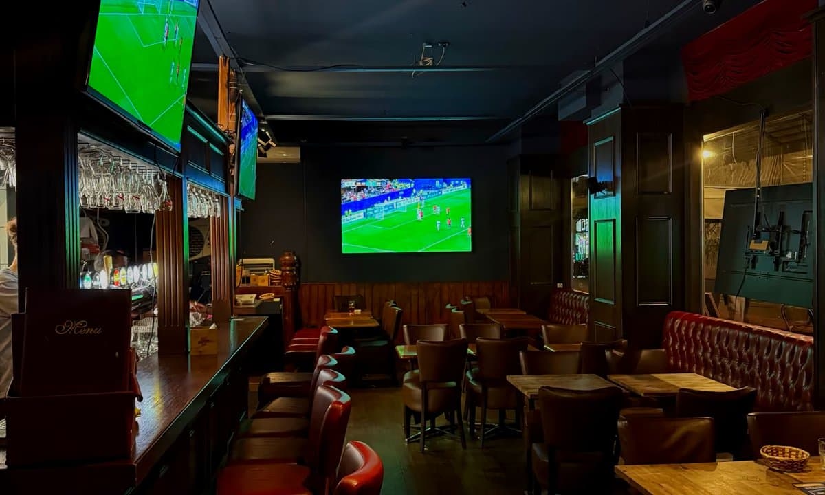 Corner Pub – Foto 4