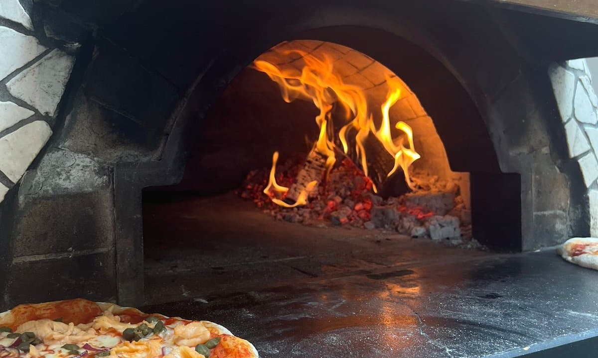 La Terrazza Restaurant - Pizzeria – Foto 3