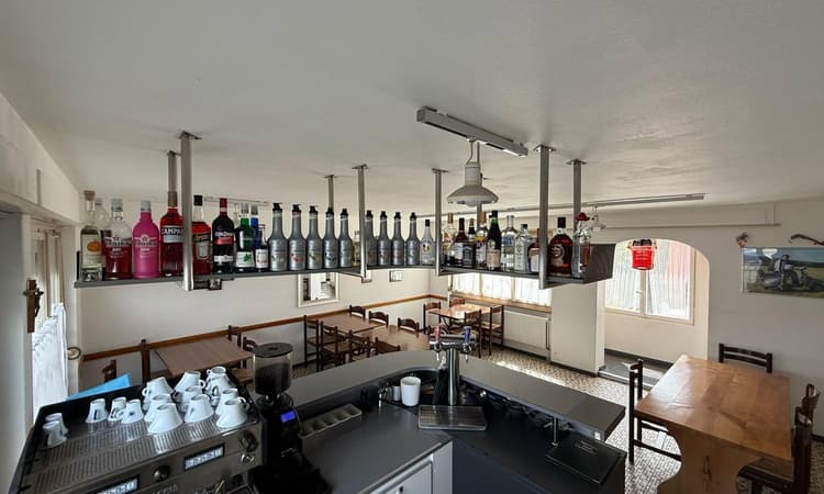 Locandina – Foto 1