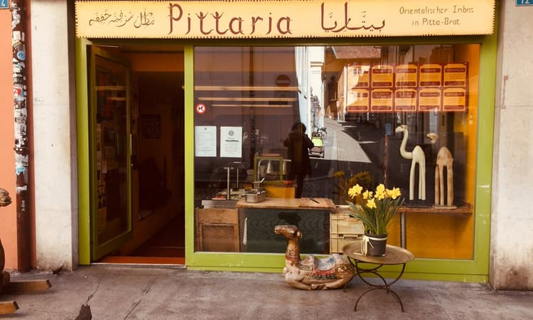 Pittaria – Foto 1