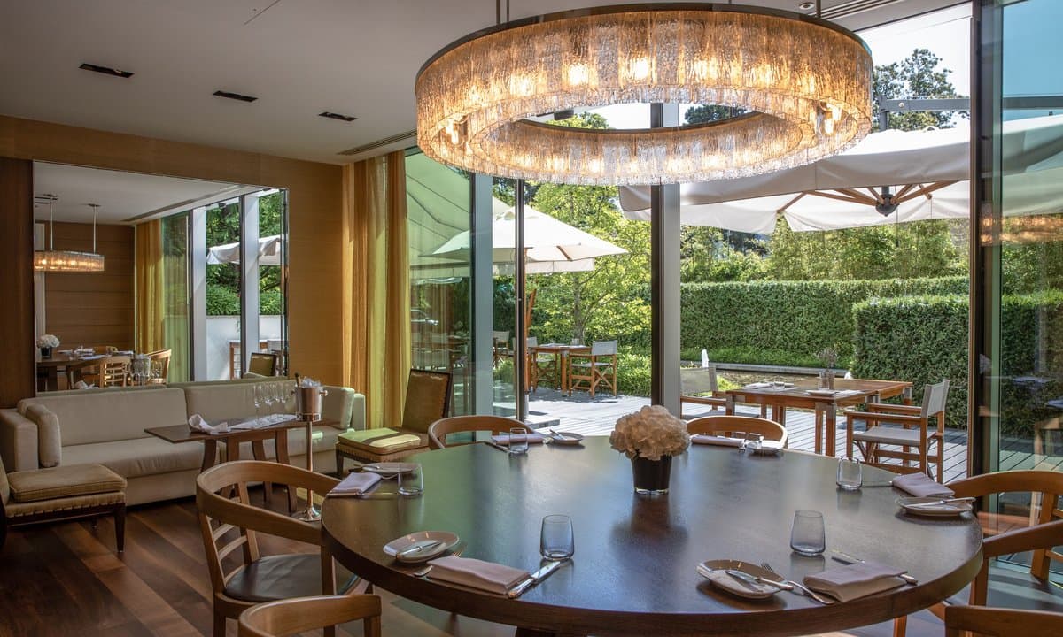 Restaurant Woods